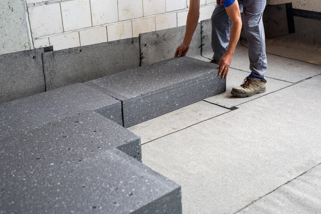 Jaki styropian na podłogę wybrać, aby uniknąć błędów w izolacji?