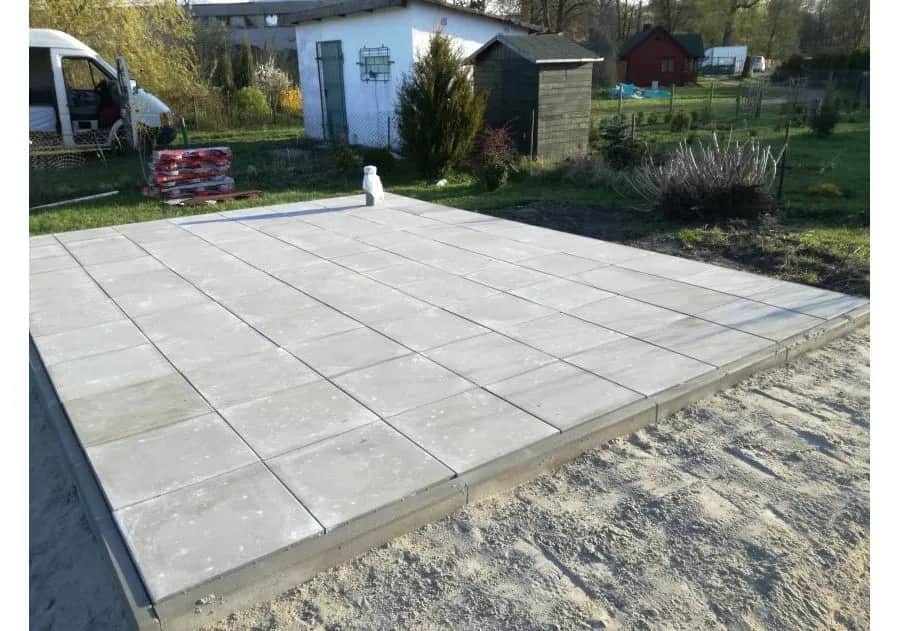 Jaki fundament pod domek letniskowy drewniany 35m2, aby uniknąć problemów?