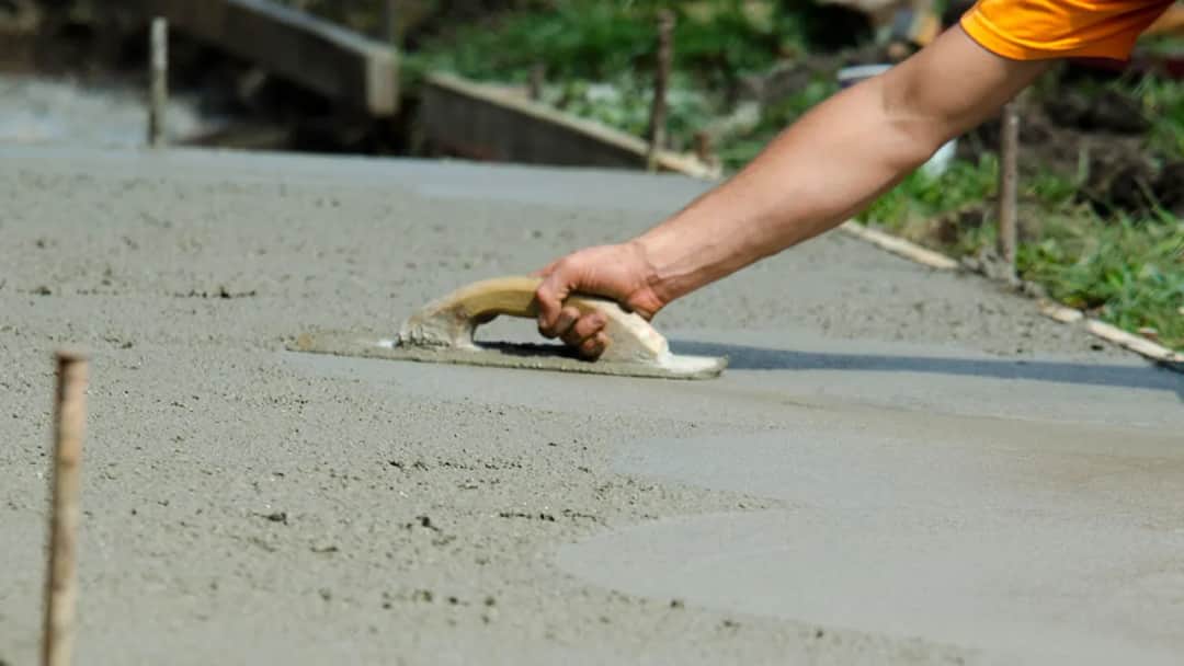 Jak długo wiąże beton b25? Sprawdź czas i czynniki wpływające na wytrzymałość